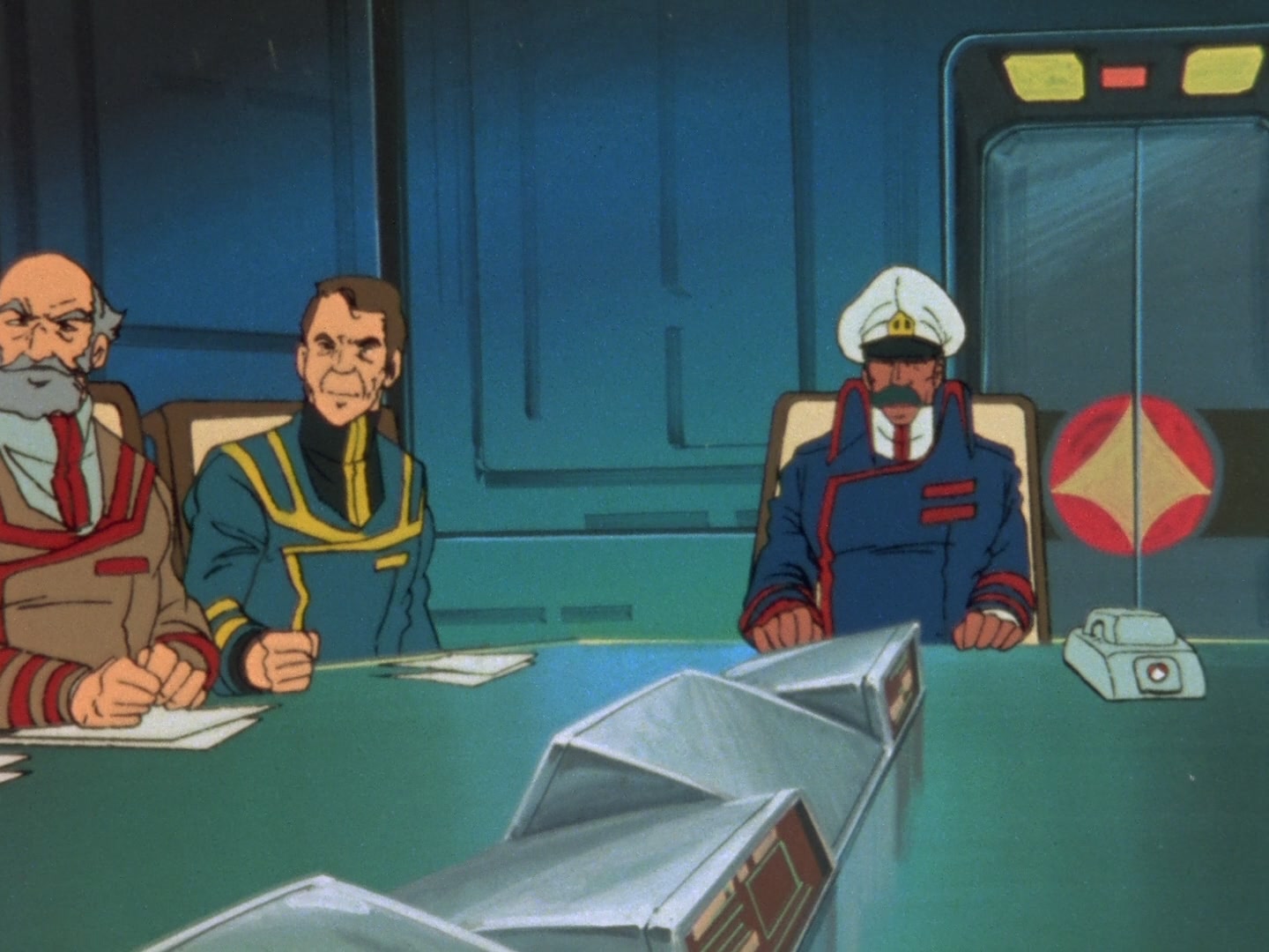 Super Dimension Fortress Macross Ep 13: Blue Wind @ 04:10