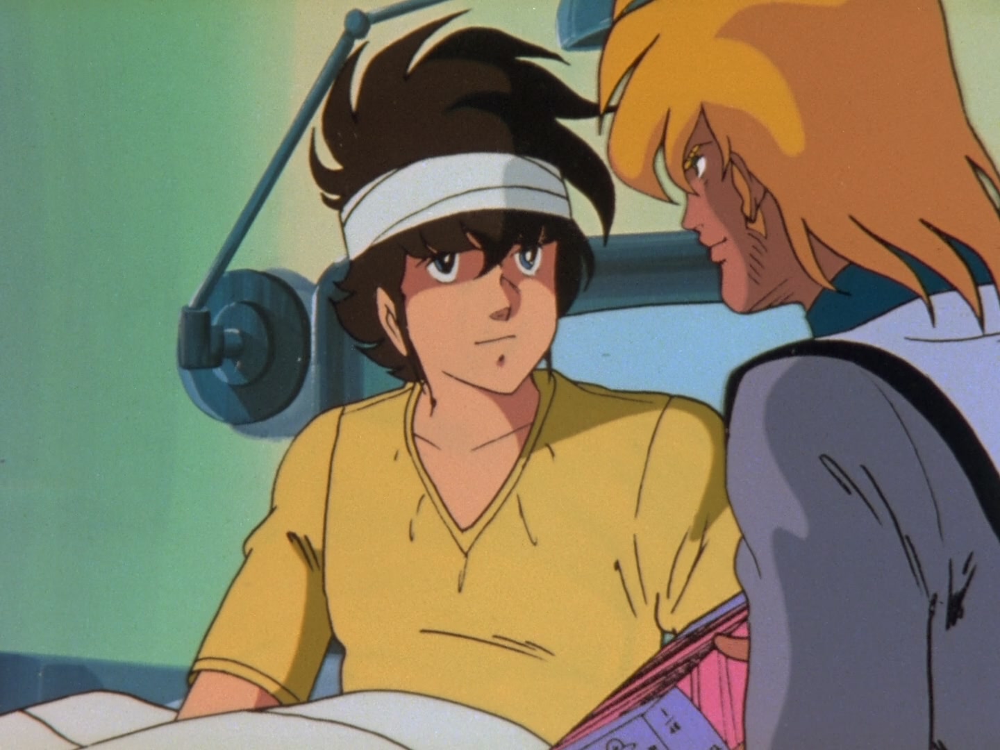 Super Dimension Fortress Macross Ep 18: Pineapple Salad @ 05:38