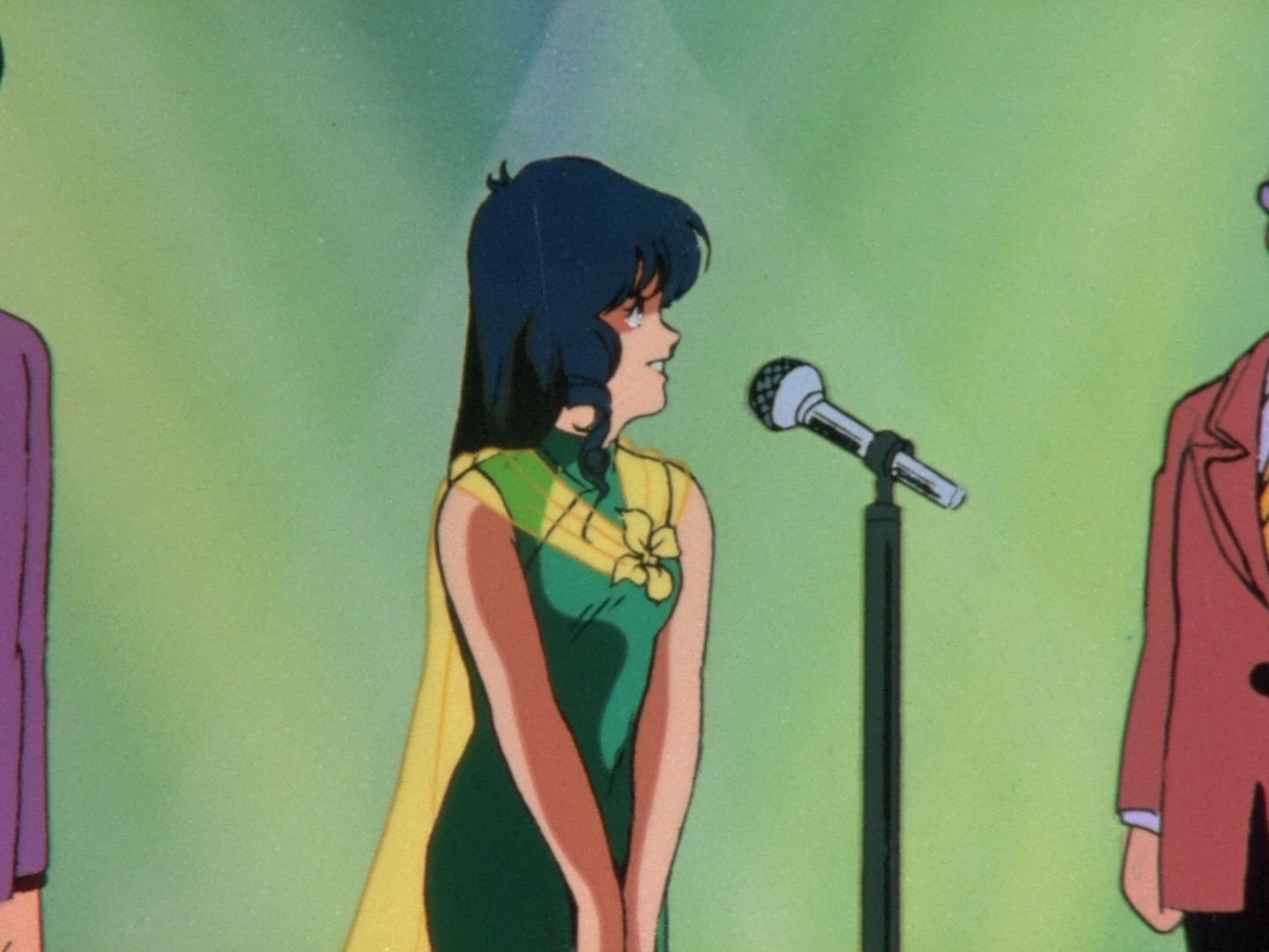 Super Dimension Fortress Macross Ep 21: Micro Cosmos @ 08:39
