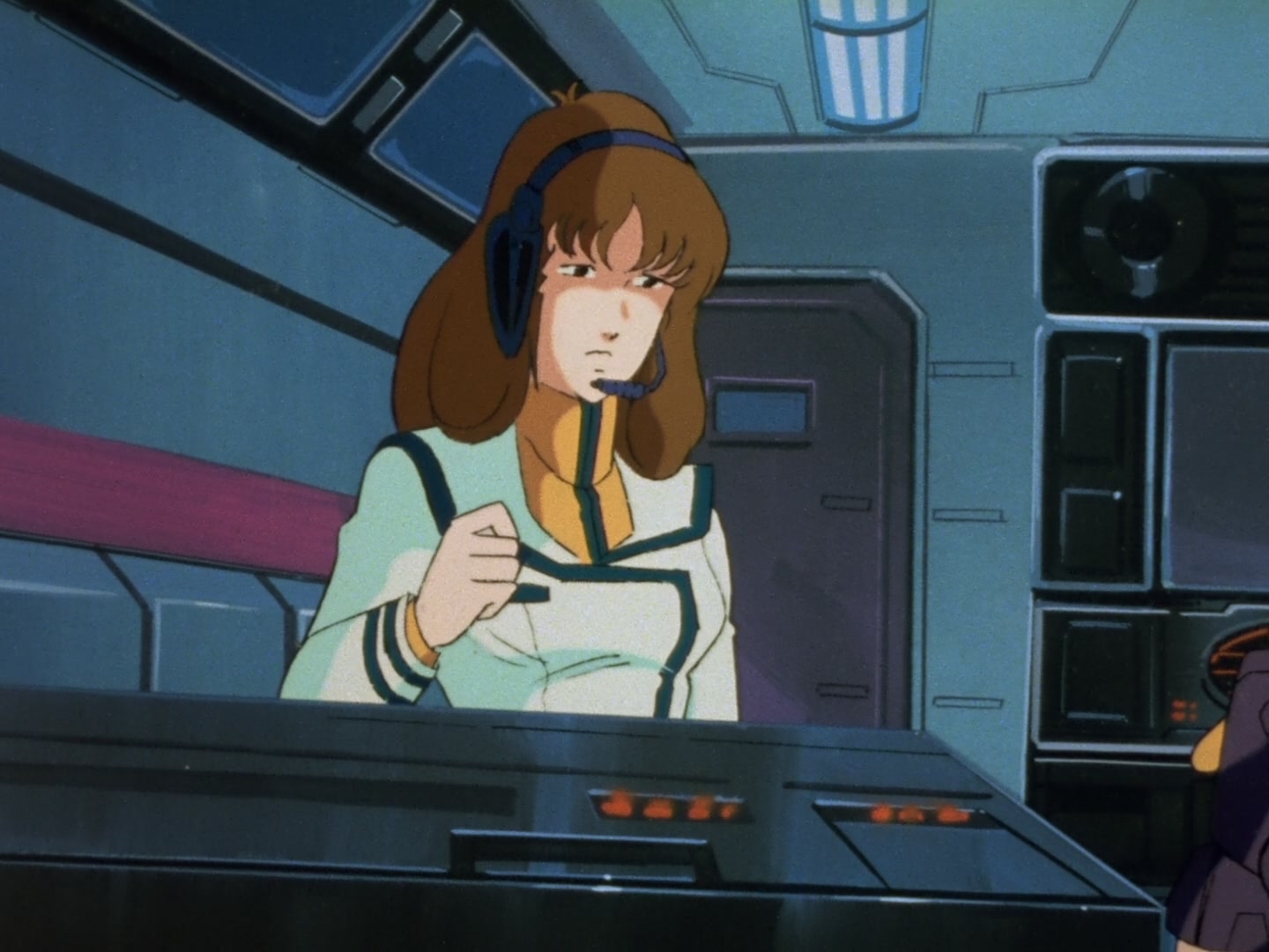 Super Dimension Fortress Macross Ep 32: Broken Heart @ 01:45